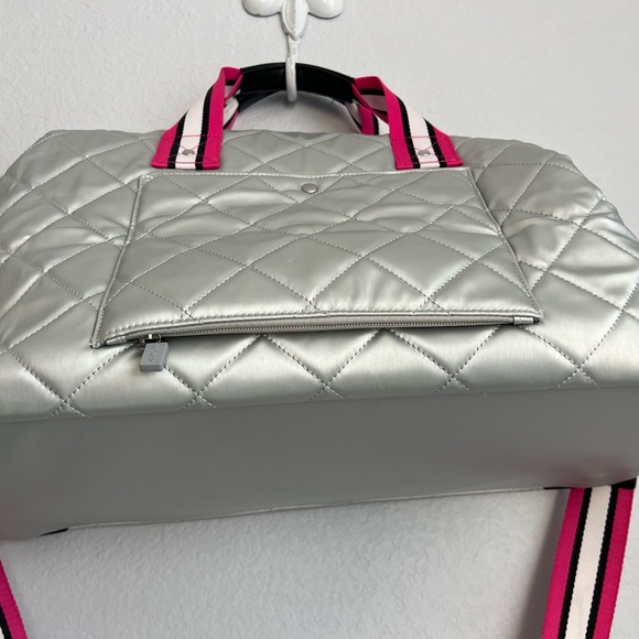 IHKWIP Convertible Getaway Duffle Bag - Picture 13 of 15